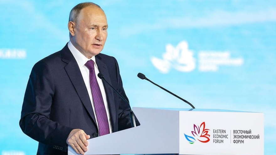 Tổng thống Putin: Nga không thể ngừng giao tranh nếu Ukraine phản công